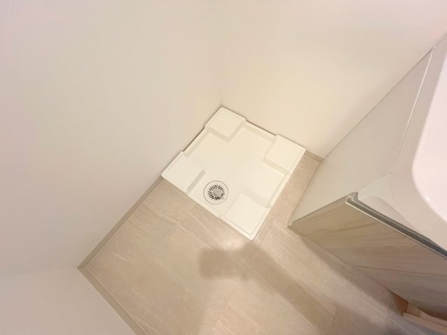 その他設備　嬉しい室内洗濯機置場。これで洗濯機も長持ちしますね。