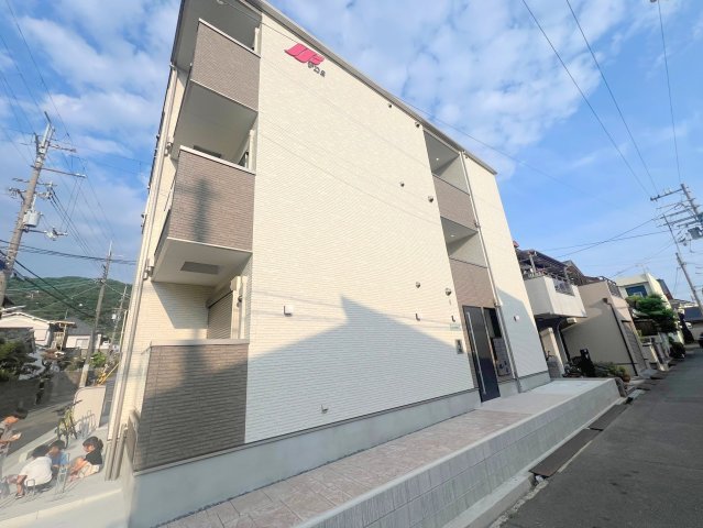 建物外観　綺麗な外観の素敵なお部屋があなたを待っています。