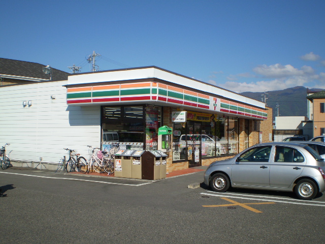 コンビニ　セブンイレブン松本井川城店（コンビニ）まで1014m