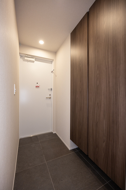 玄関　※写真は同タイプ住戸です。