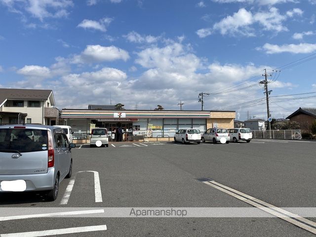 コンビニ　セブンイレブン（コンビニ）まで397m