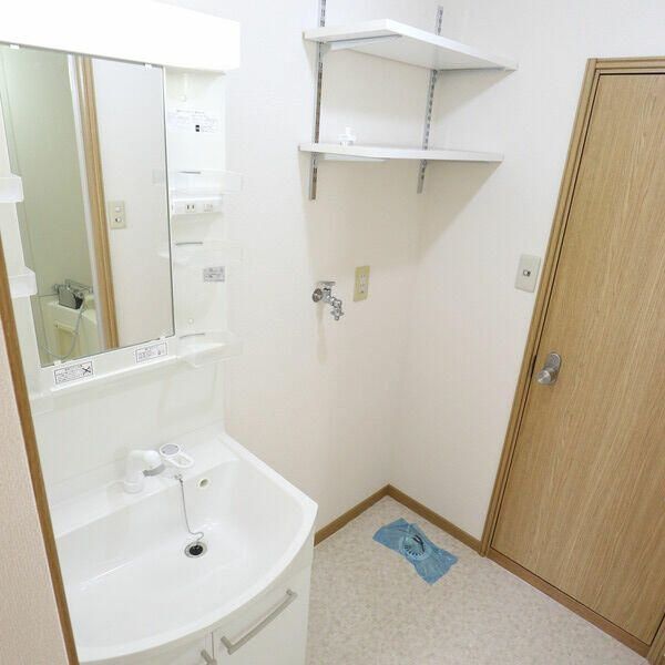洗面設備　別部屋参考写真