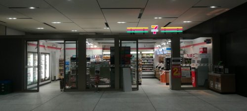 コンビニ　セブンイレブン 野村不動産新横浜ビル店（コンビニ）まで488m