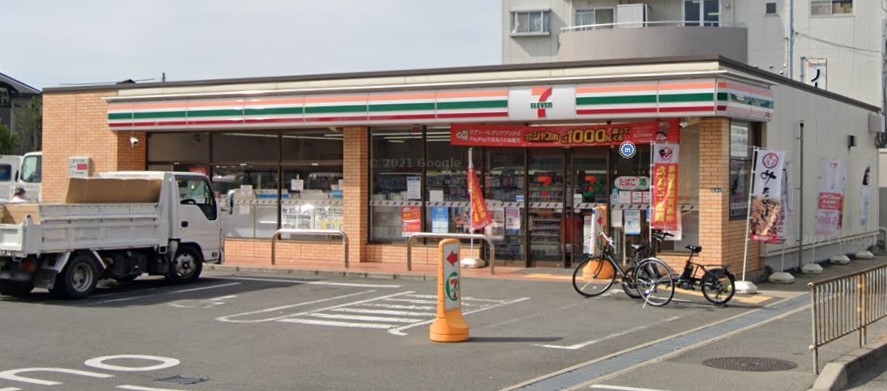 コンビニ　セブンイレブン 吹田岸部中4丁目店（コンビニ）まで393m