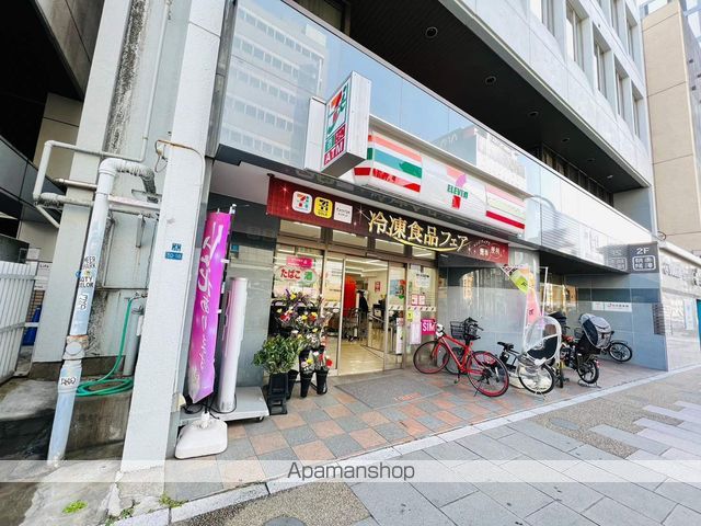 コンビニ　セブンイレブン（コンビニ）まで445m