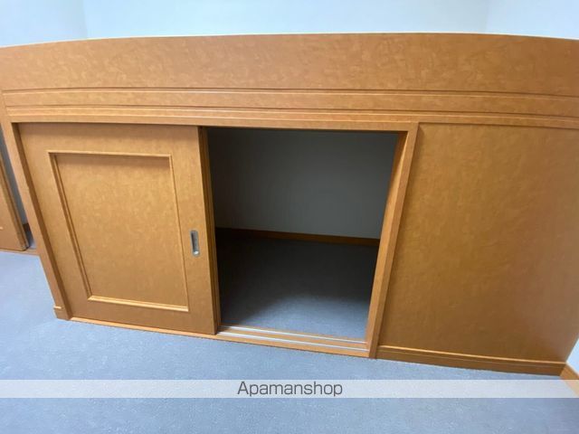 レオパレスセレステ湖山の内装写真