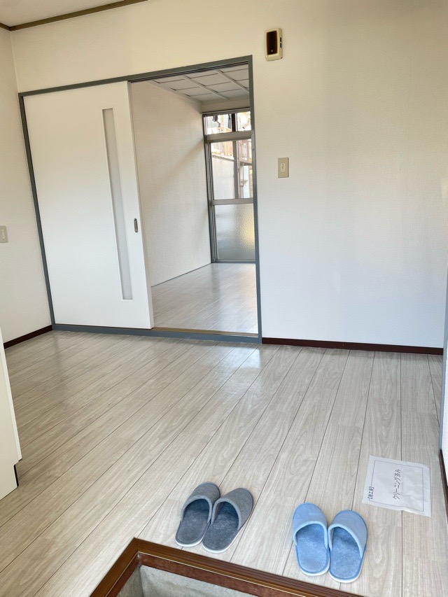 玄関　※同物件・別部屋のお写真です。