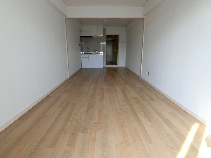 居室・リビング　別号室の参考写真となります。