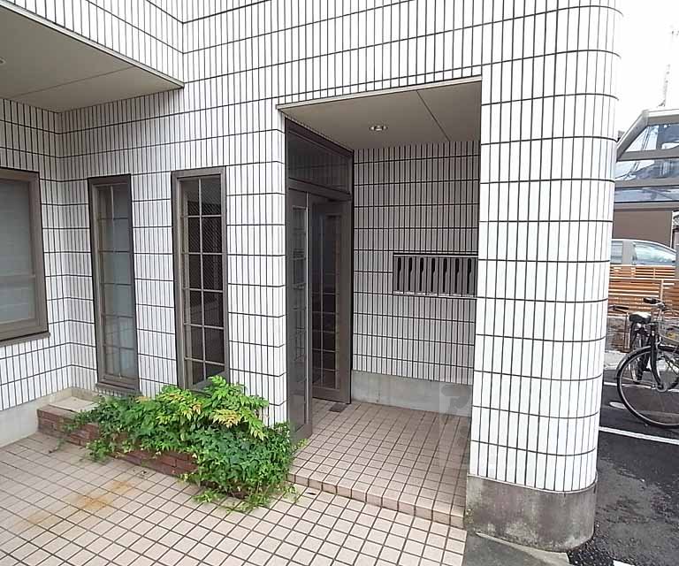 エントランス　建物入り口