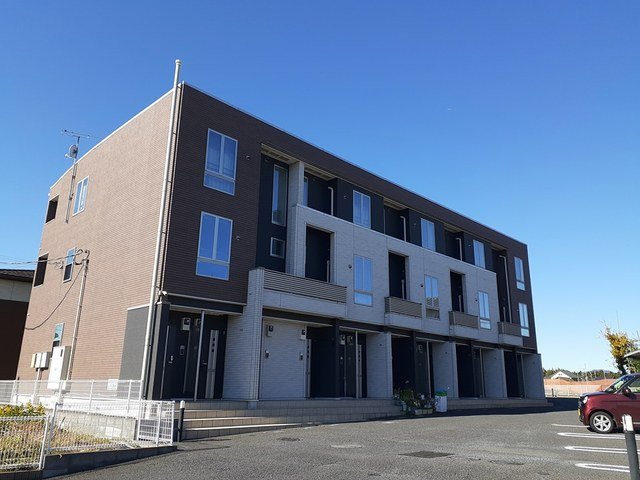 建物外観　落ち着いた雰囲気の外観です