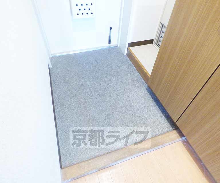 玄関　シューズボックス付きの玄関です。