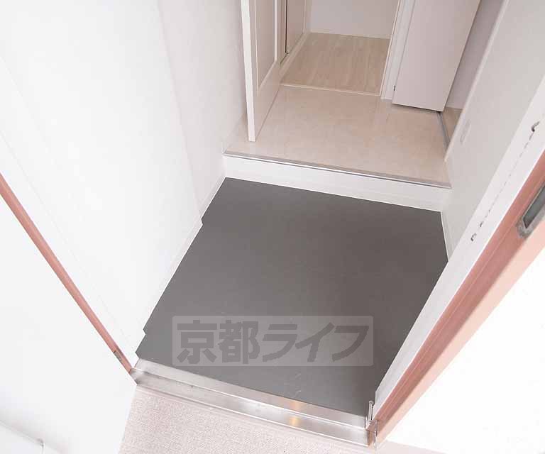 玄関　広々した玄関ですね。