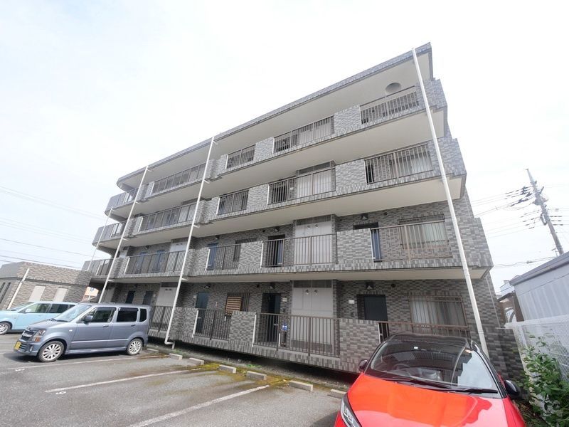 建物外観　★陽当りの良いきれいな外観ですね★