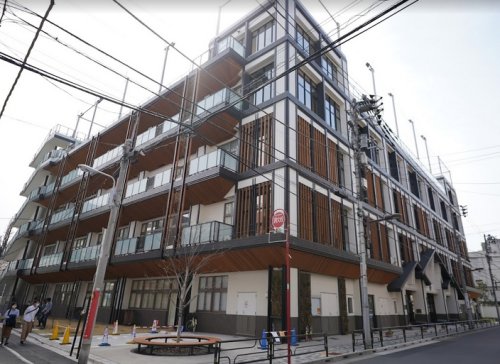 小学校　台東区立蔵前小学校（小学校）まで560m