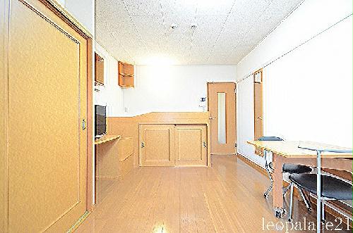 居室・リビング　「同タイプの部屋の写真です」「現況優先」