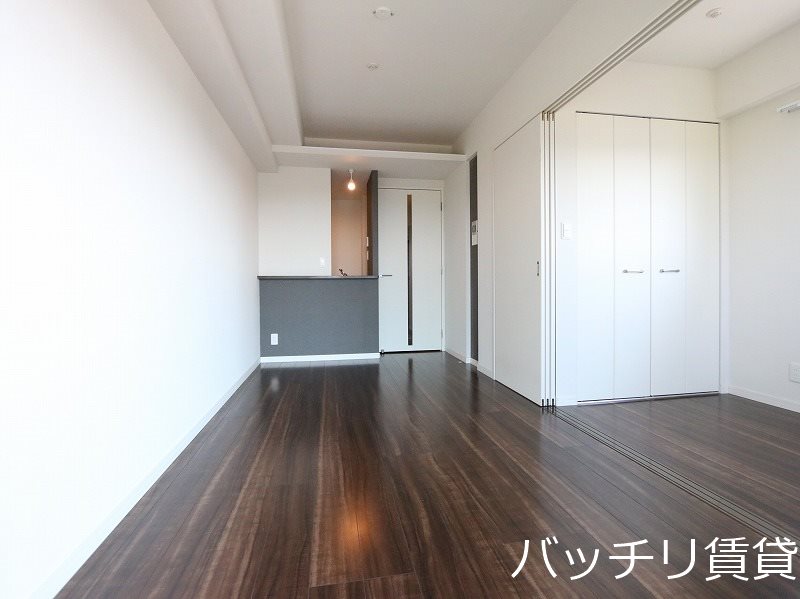 居室・リビング　同型シリーズの為、現状を優先致します