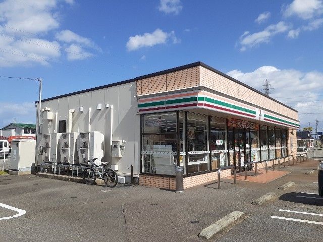 コンビニ　セブンイレブン高岡野村北店（コンビニ）まで400m
