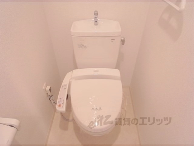 トイレ　洗浄機能付き