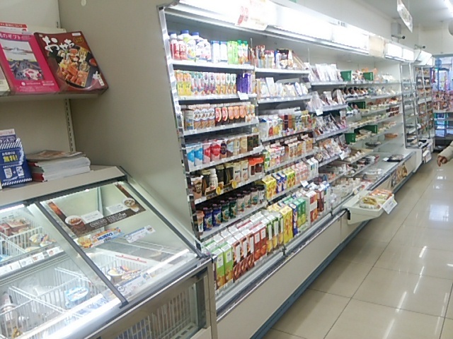 コンビニ　ファミリーマート つくば赤塚店（コンビニ）まで649m