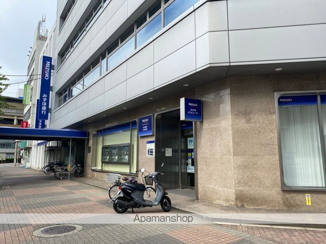 銀行　（株）みずほ銀行／大阪東支店（銀行）まで451m