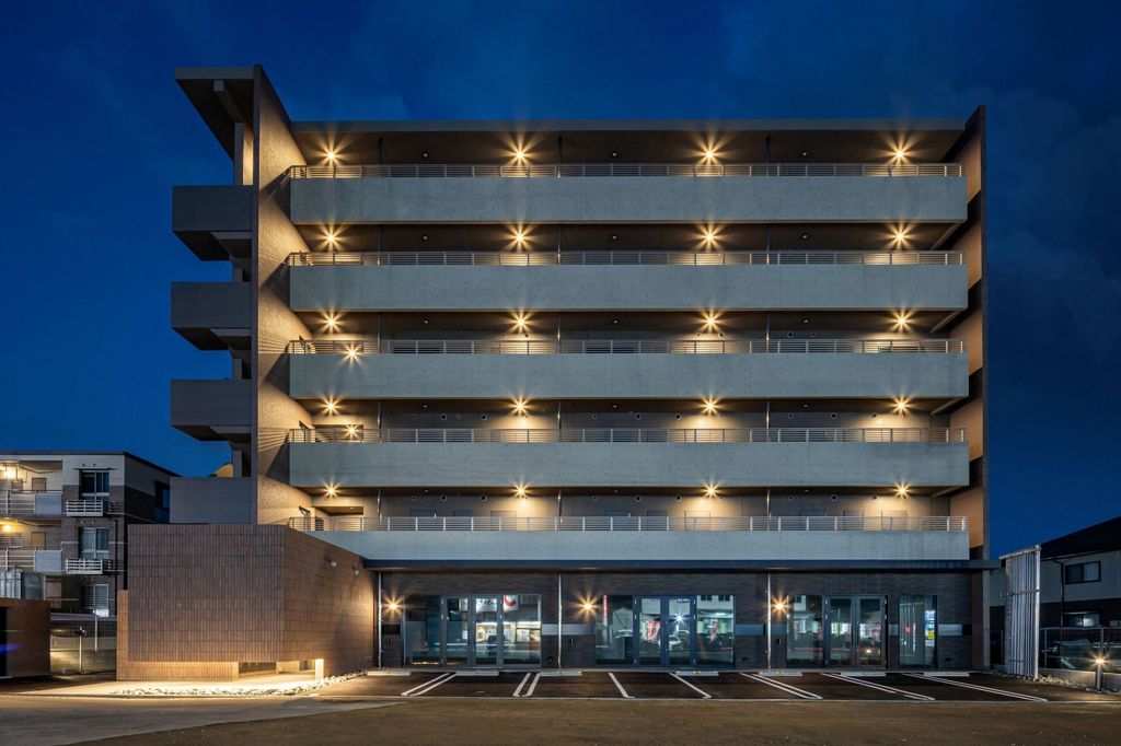 建物外観　現状優先とし写真は参照とする。