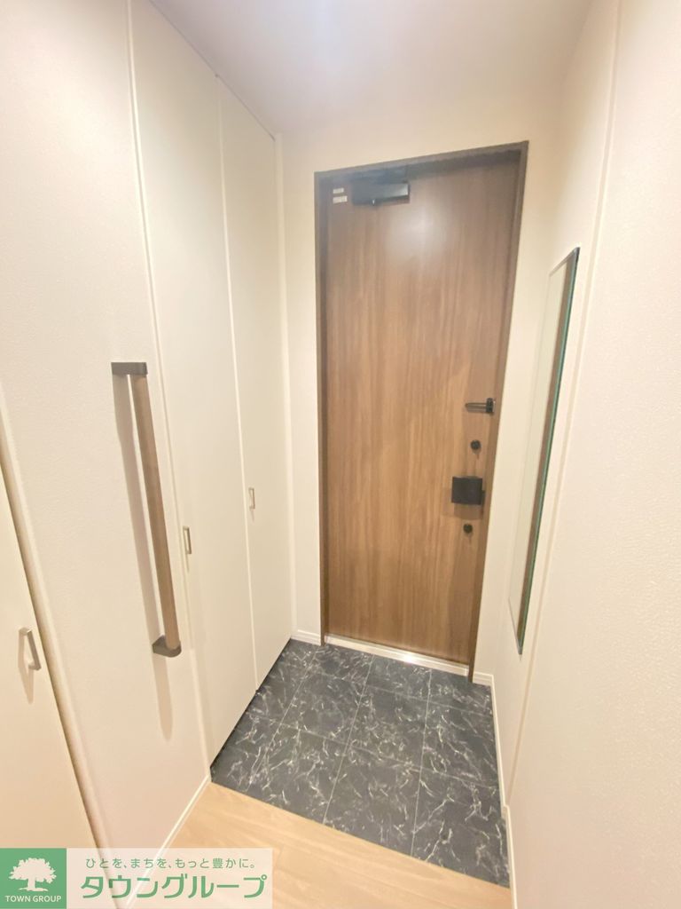 サンリュクス武蔵小杉の玄関写真