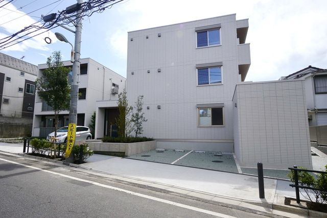 建物外観　内見の予約先はタウンハウジング池袋東口店になります★★