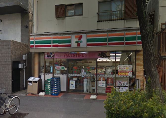 コンビニ　セブンイレブン（コンビニ）まで20m