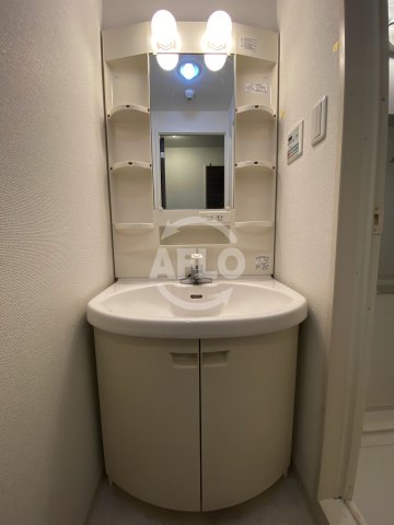 洗面設備　レジディア京町堀　独立洗面台