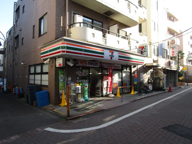 コンビニ　セブンイレブン大田区久が原駅前店（コンビニ）まで560m