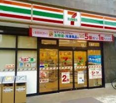コンビニ　セブンイレブン森下店（コンビニ）まで136m
