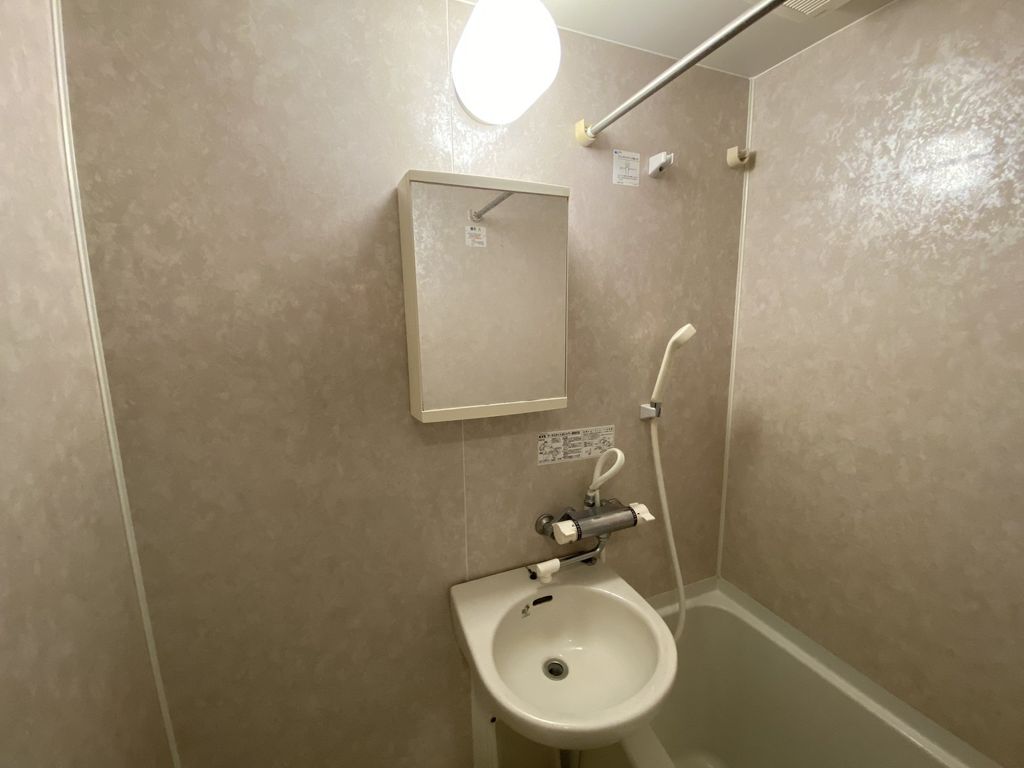 洗面設備　他号室参考写真