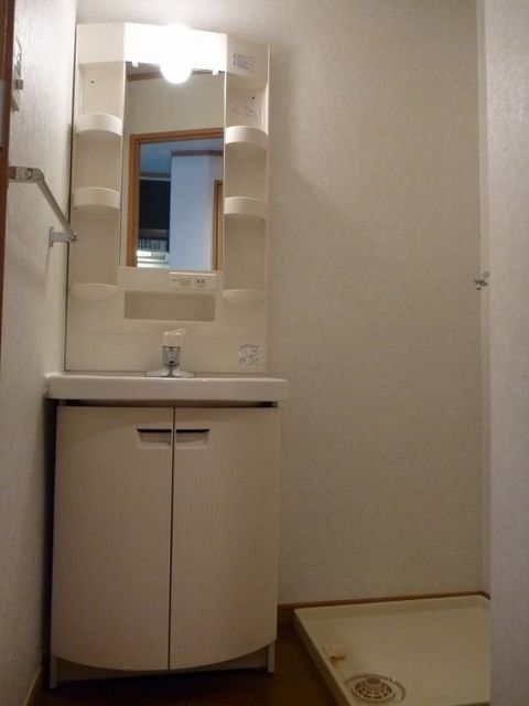 洗面設備　※写真は同仕様反転タイプです