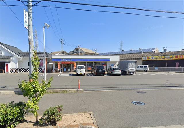 コンビニ　ローソン岡山十日市店（コンビニ）まで577m