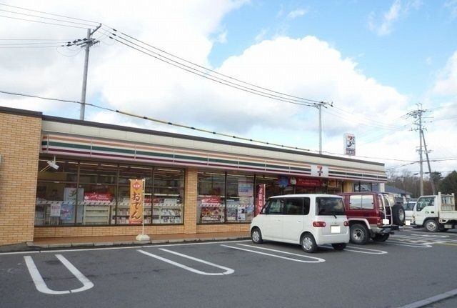 コンビニ　セブンイレブン内保東店様（コンビニ）まで350m