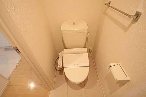 トイレ　※写真は２０６号室のものです。