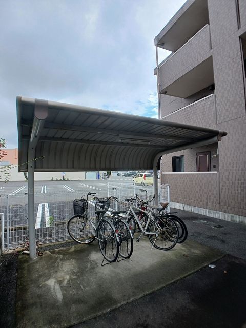 ＪＲ信越本線 北高崎駅 徒歩29分 3階建 築20年の外観写真