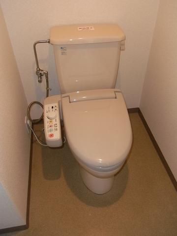 トイレ　温水洗浄機能付き暖房便座