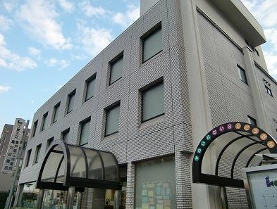 図書館　江東区立亀戸図書館（図書館）まで760m