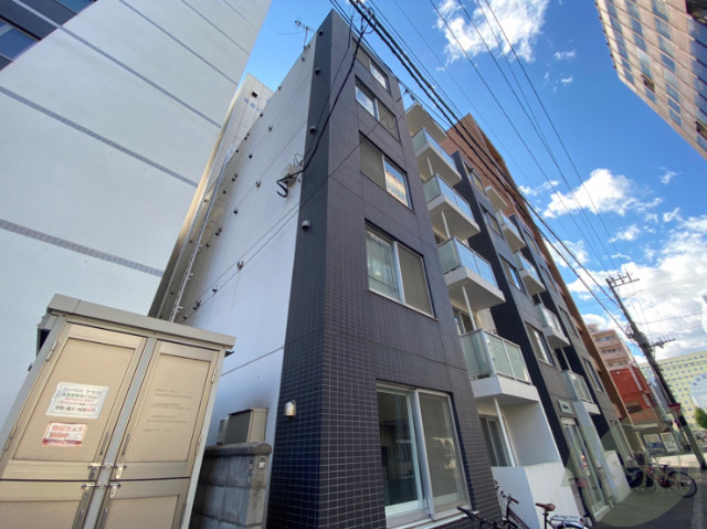 建物外観　札幌市中央区南２条西「レジデンス大通公園」