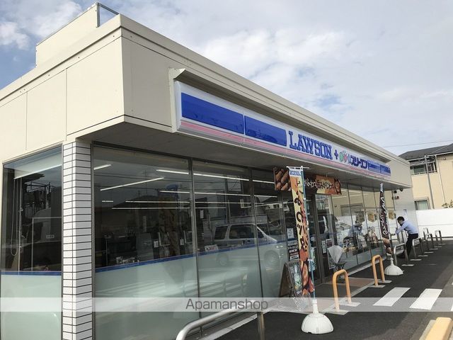 コンビニ　ローソン（コンビニ）まで751m