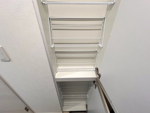 玄関　別部屋同タイプ