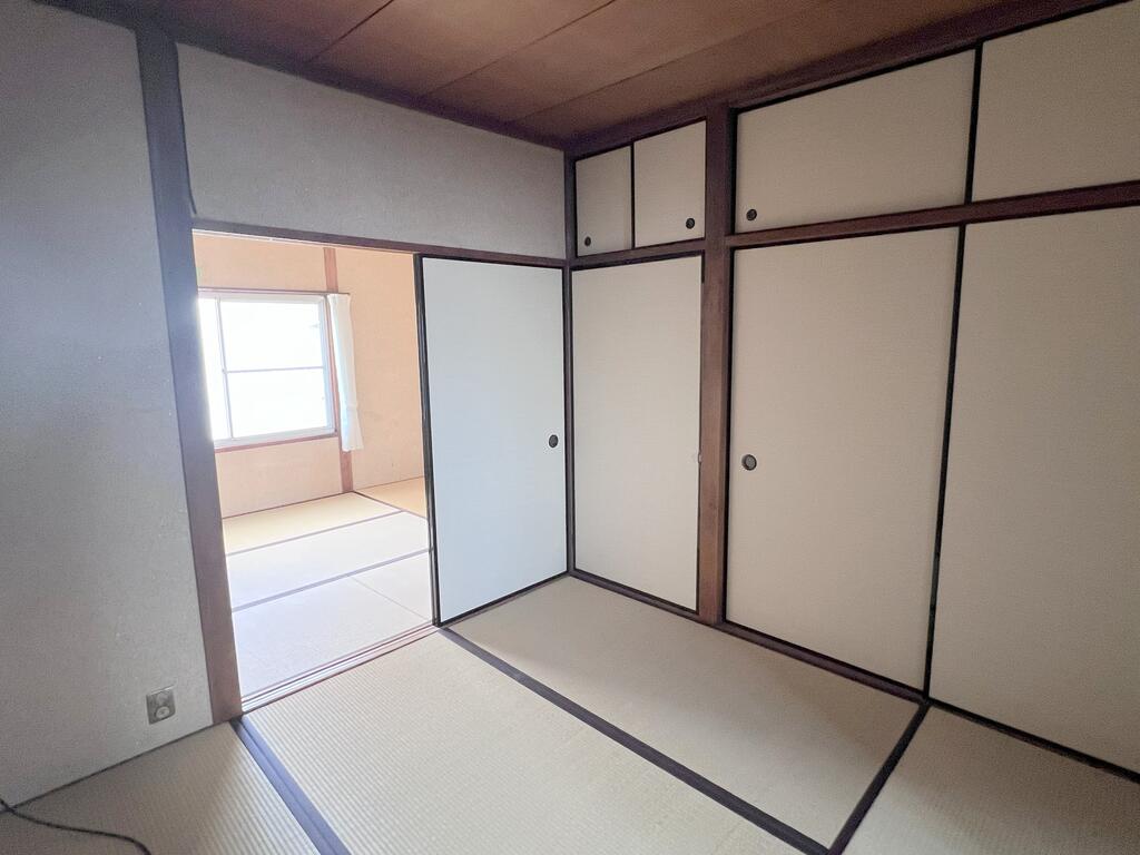 さつき荘の居間写真