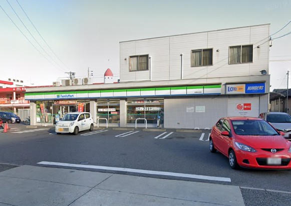 コンビニ　ファミリーマート 名南白水店（コンビニ）まで235m