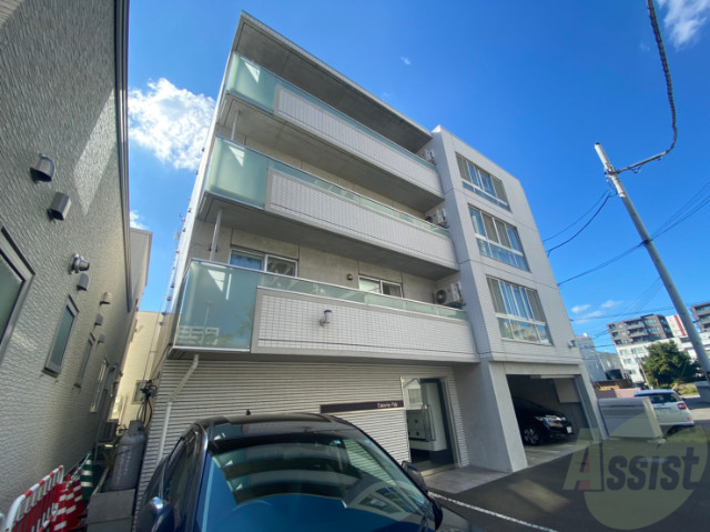 建物外観　札幌市中央区北２条西「Ｅｓｔａｖｉｅ円山」