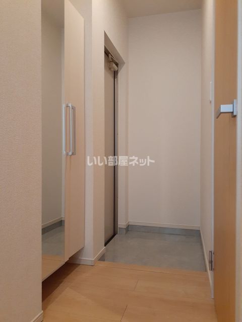 ミュゼIIIの玄関写真
