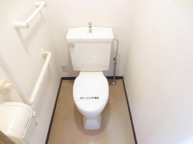 トイレ　別室参考写真です。