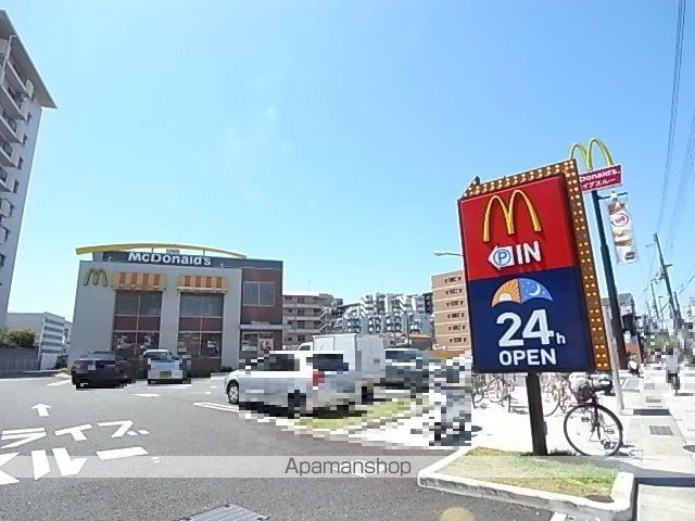 飲食店　マクドナルド２号線尼崎店（飲食店）まで402m