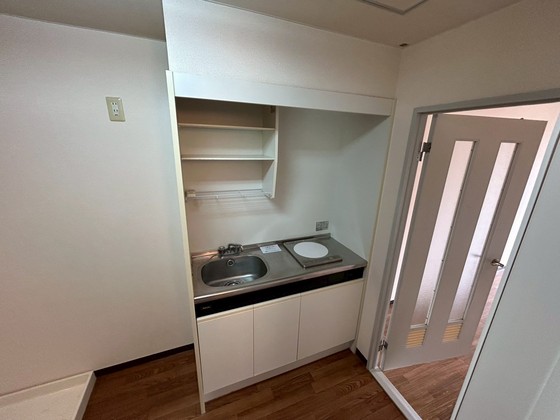 キッチン　※別部屋の写真です