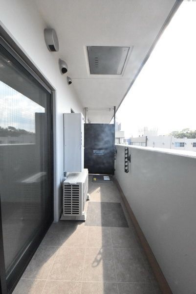 バルコニー　当該物件が建築中の為、同型物件の写真を使用しております。
